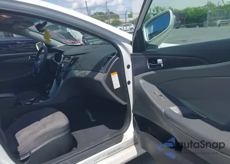 2012 Hyundai Sonata Hybrid from USA, damaged, VIN KMHEC4A4XCA037976